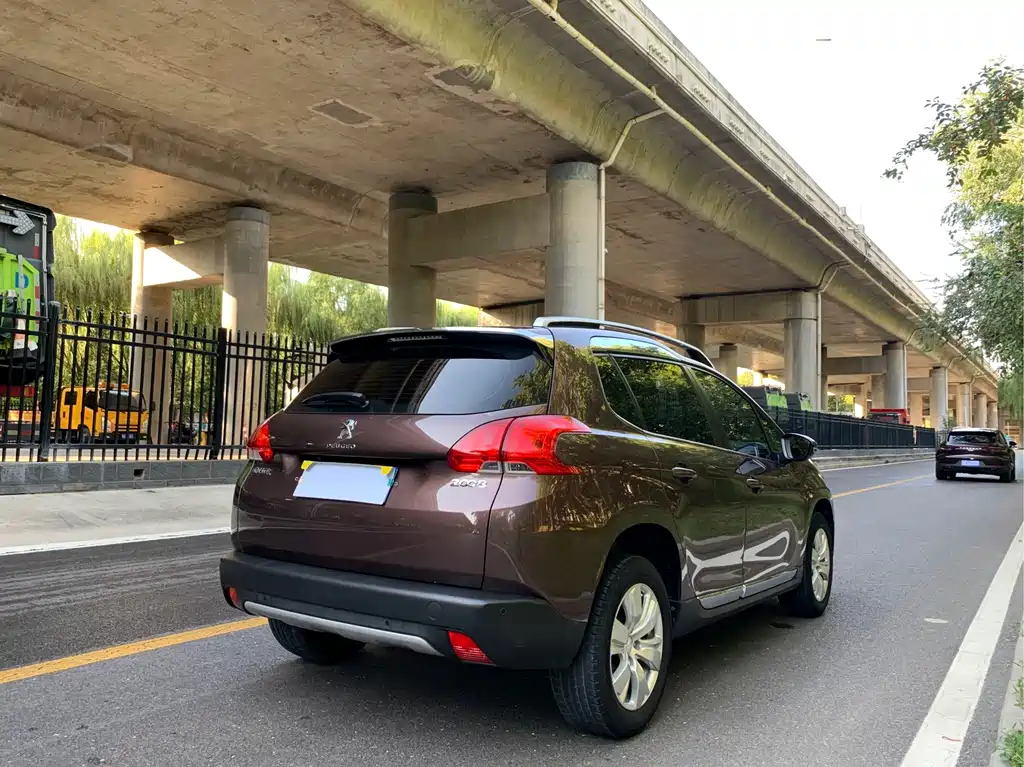 Peugeot 2008 — миниатюра 5