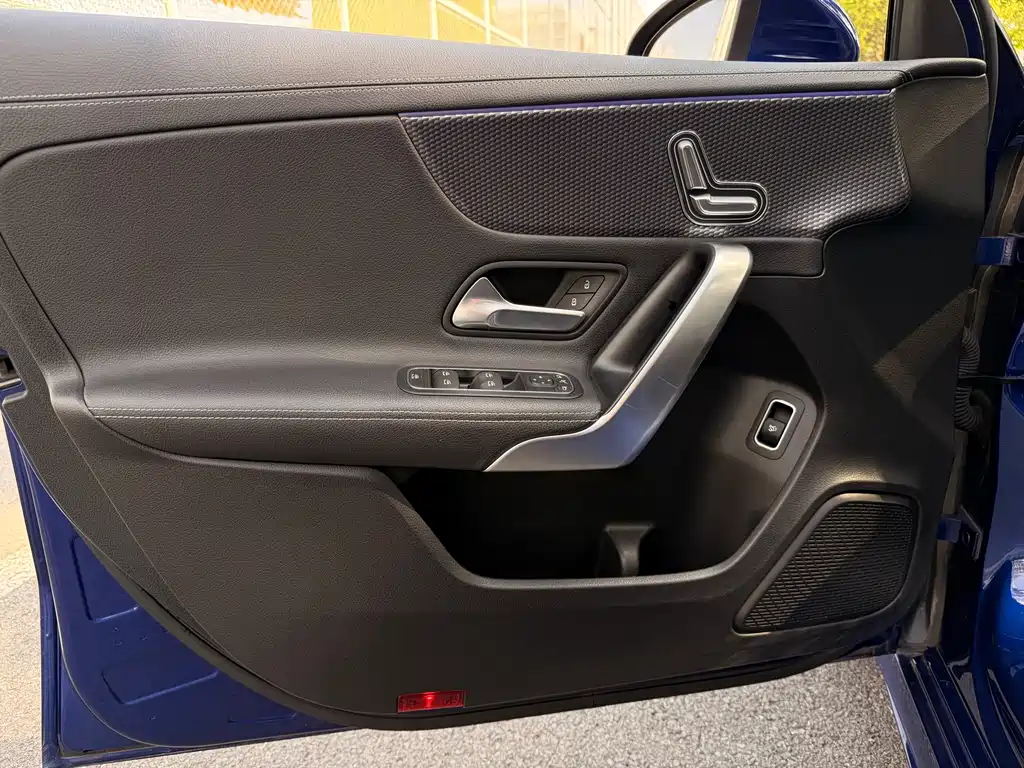 Mercedes-Benz A-Class — миниатюра 20