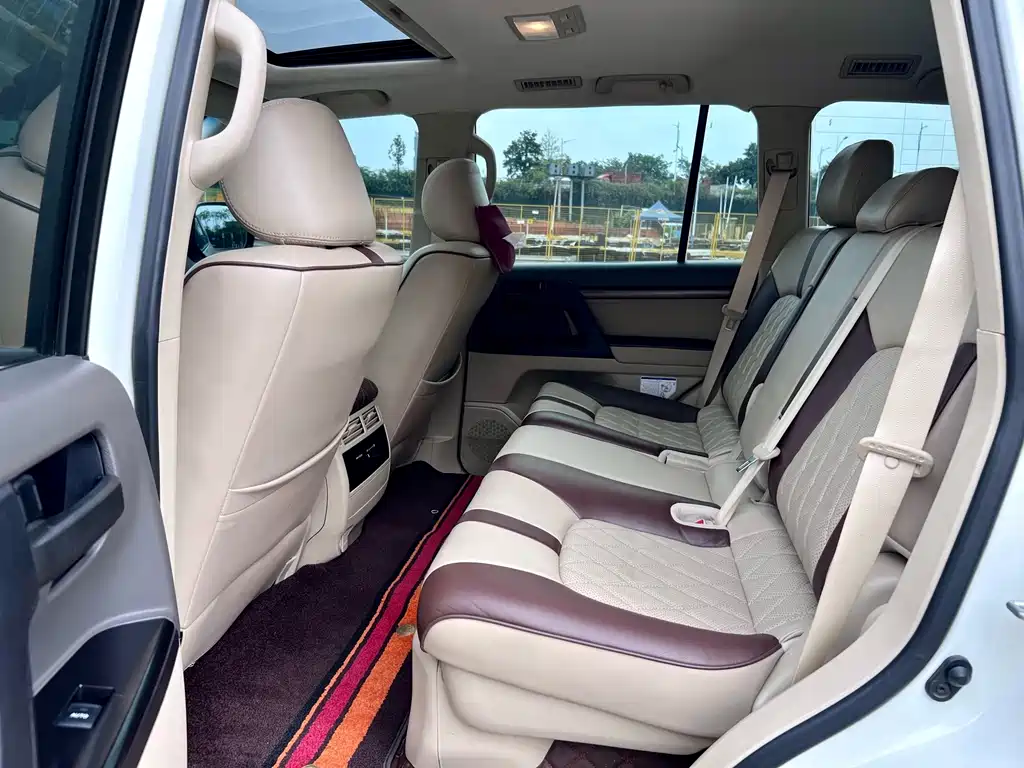 Toyota Land Cruiser — миниатюра 12