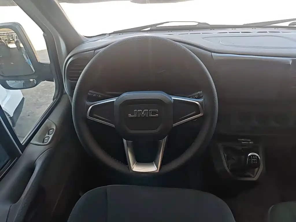JMC Tesla — миниатюра 11
