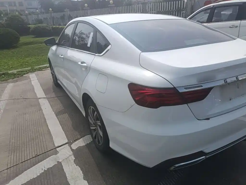 Geely Binrui — миниатюра 5