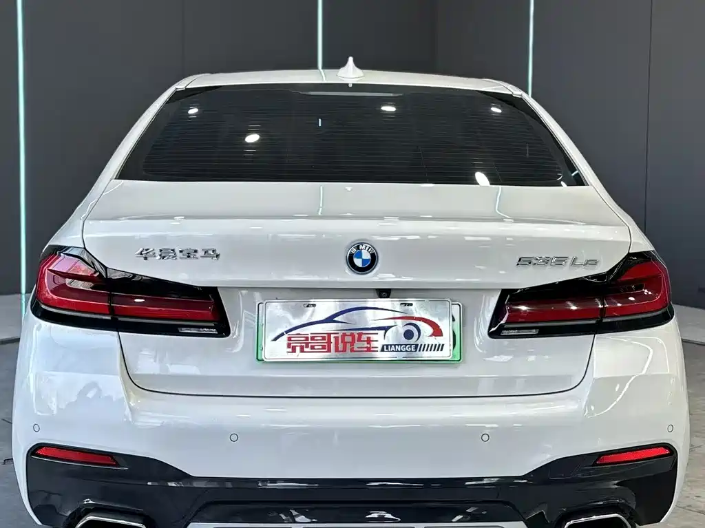 BMW 5 Series 5 2022 535Le M Sport