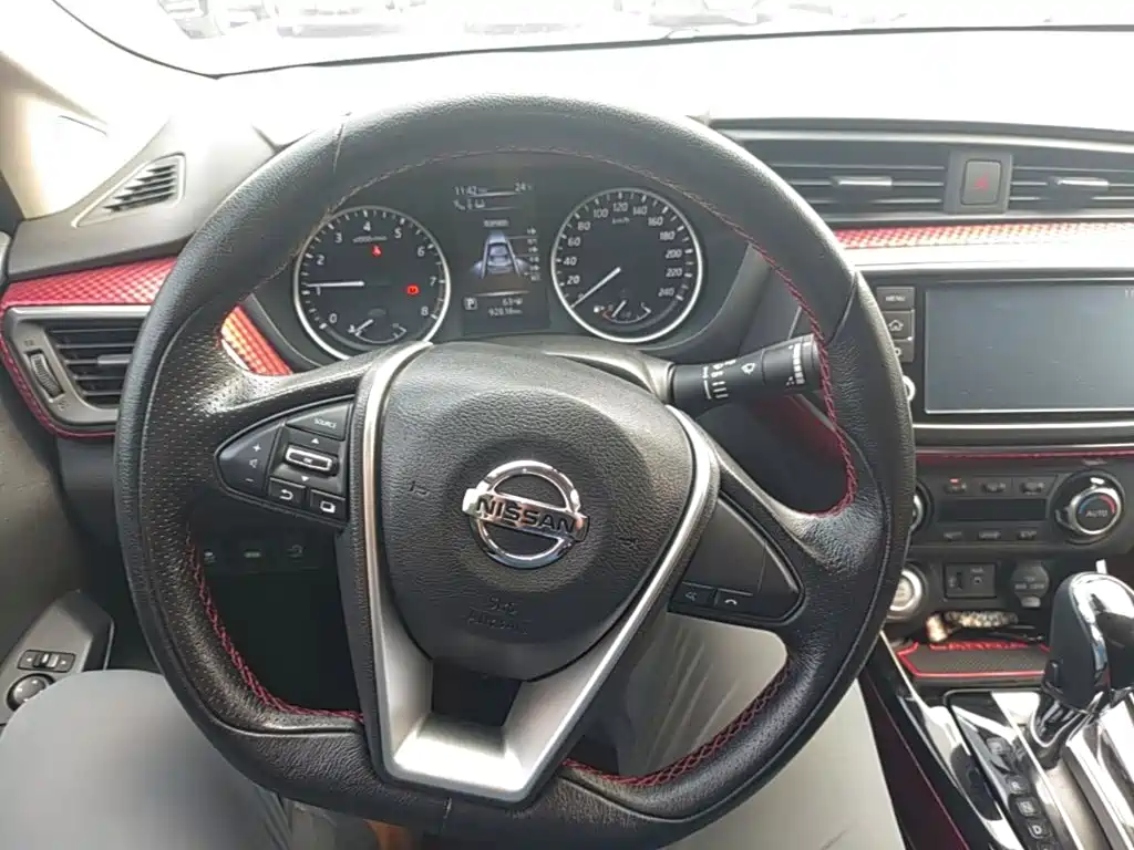 Nissan Bluebird — миниатюра 11