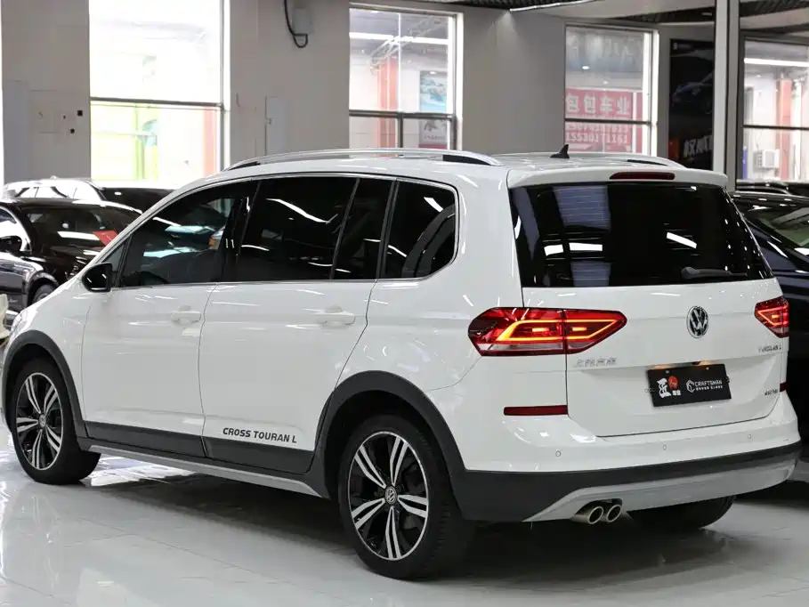 Volkswagen Touran — миниатюра 19