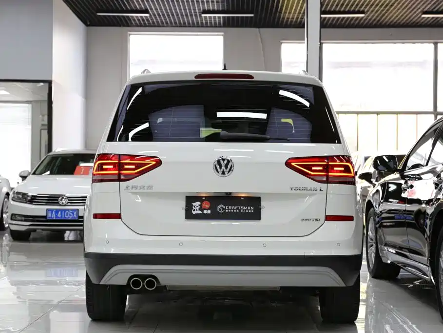 Volkswagen Touran — миниатюра 20