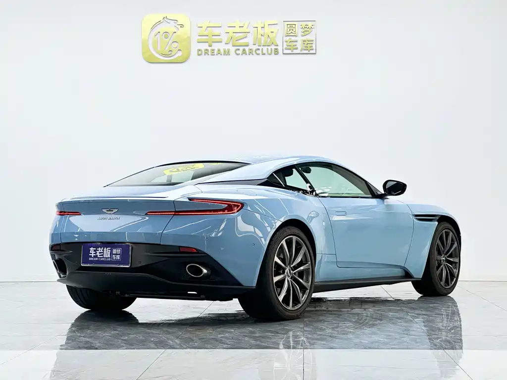 Aston Martin DB11 — миниатюра 4