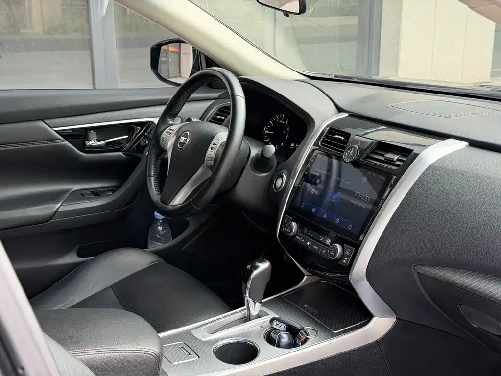 Nissan Teana — миниатюра 10