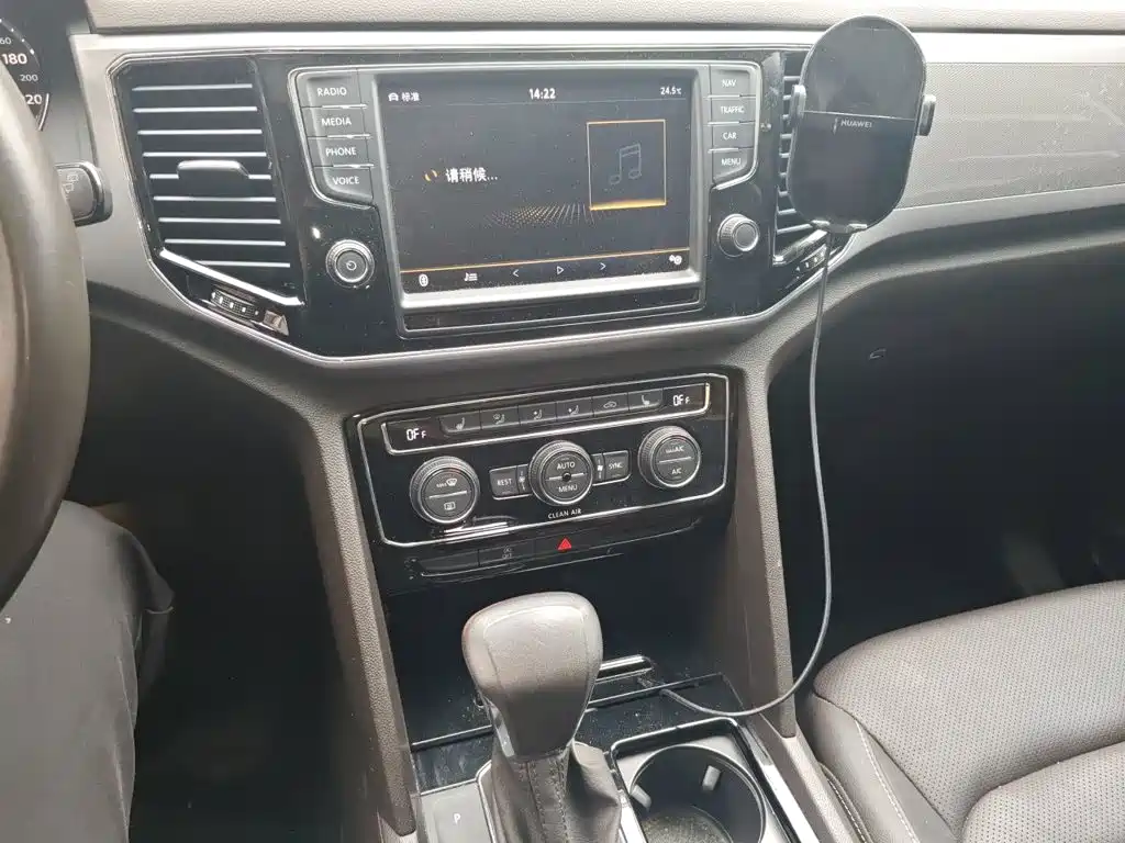 Volkswagen Teramont — миниатюра 9