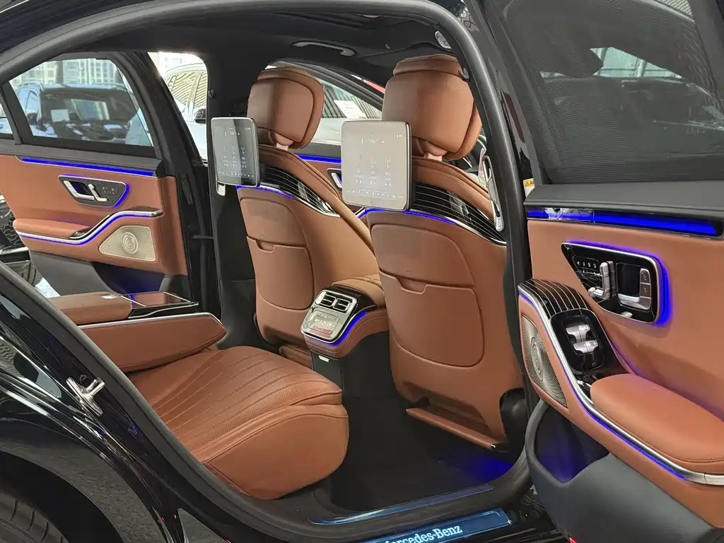 Mercedes-Benz S-Class — миниатюра 8