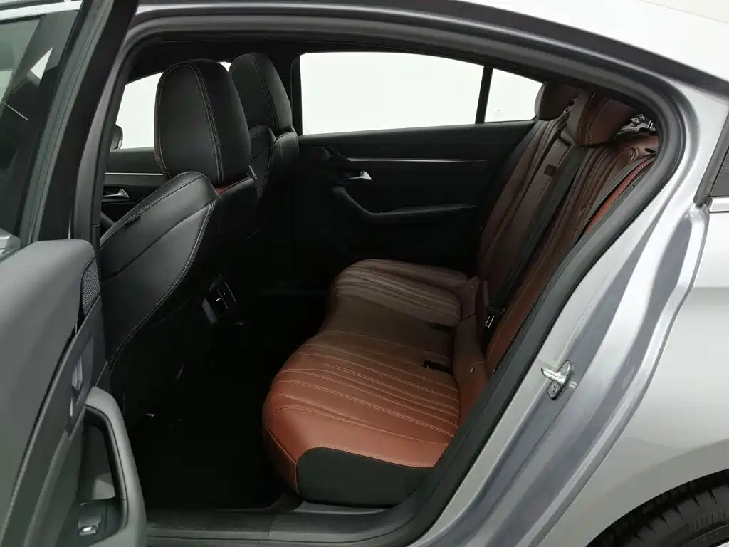 Peugeot 508 — миниатюра 15