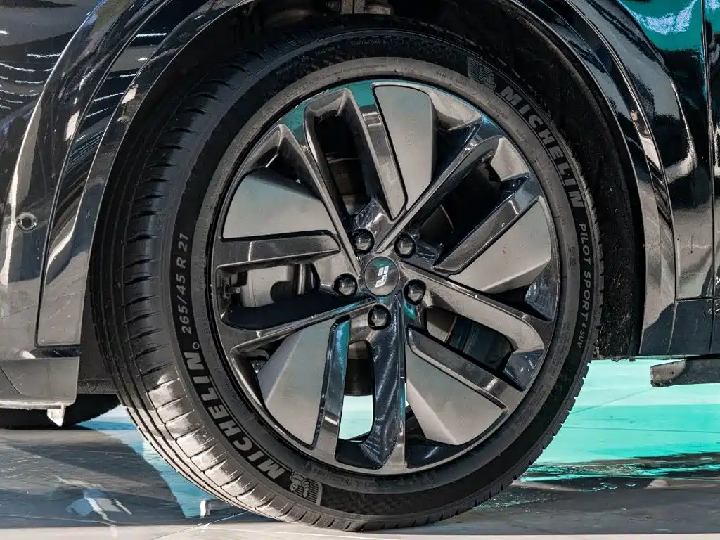 Li Auto Li L9 — миниатюра 7