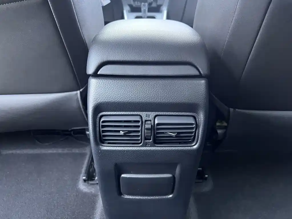 Nissan Sylphy — миниатюра 14