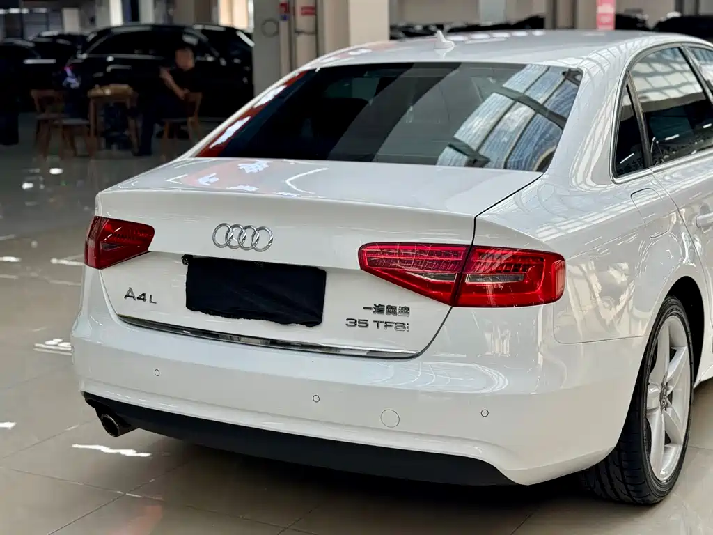 Audi A4L — миниатюра 6