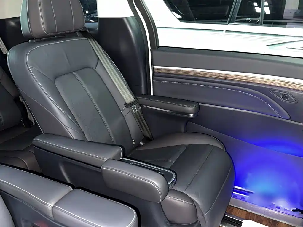 GAC Motor Trumpchi M8 — миниатюра 10