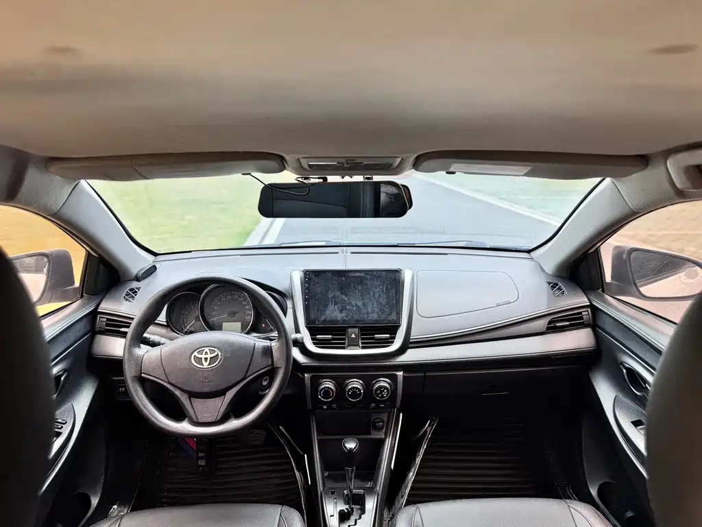 Toyota Vios — миниатюра 8