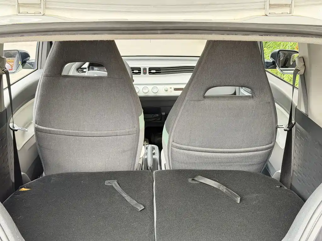 Wuling MINIEV — миниатюра 10