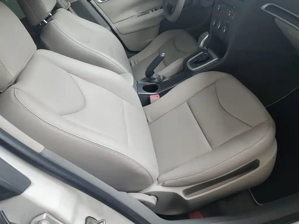 Citroen C4L — миниатюра 25