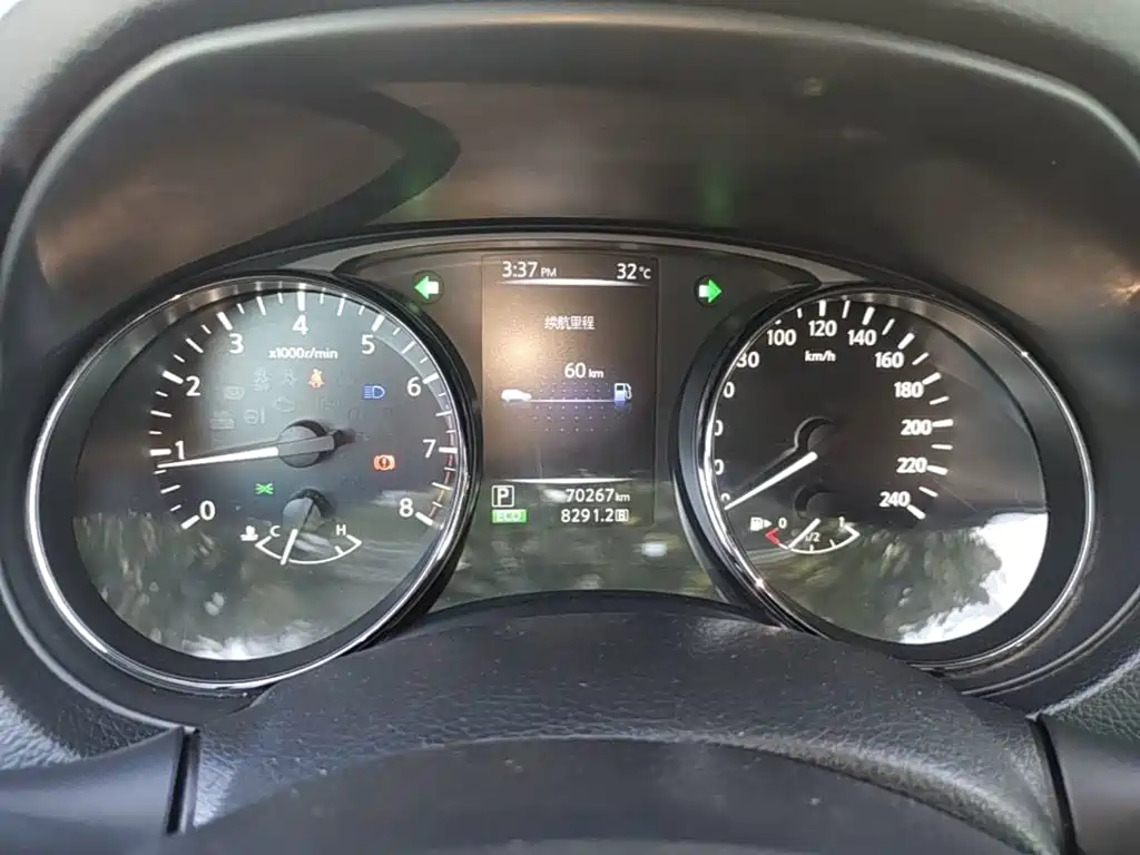 Nissan Qashqai — миниатюра 12