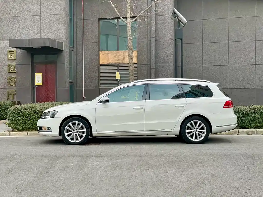 Volkswagen Magotan (Import) Touring Edition 2.0TSI Comfort Type, фото 3