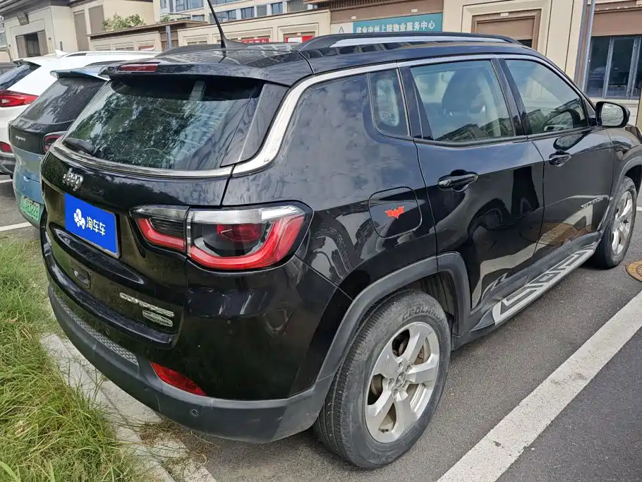Jeep Compass — миниатюра 3