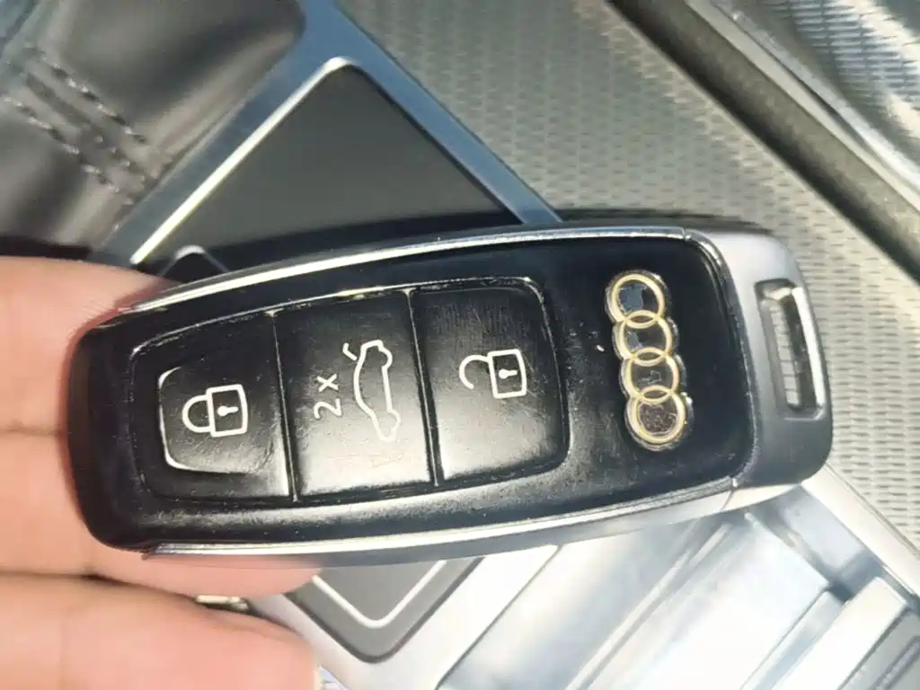 Audi A6L — миниатюра 9