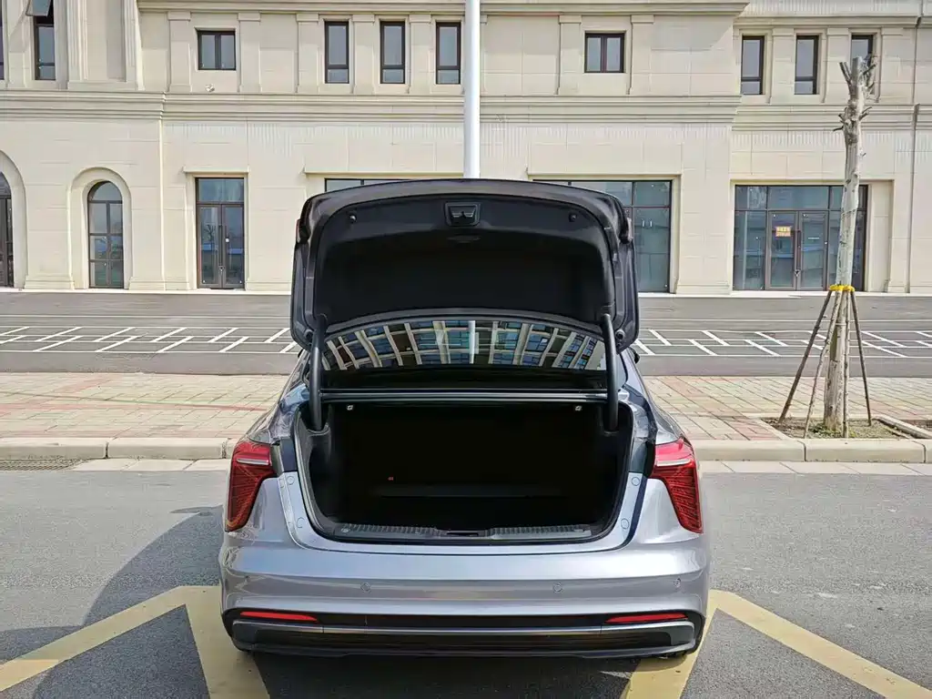 Hongqi HONGQI H5 PHEV