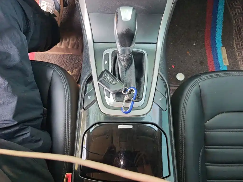 Ford Edge — миниатюра 14