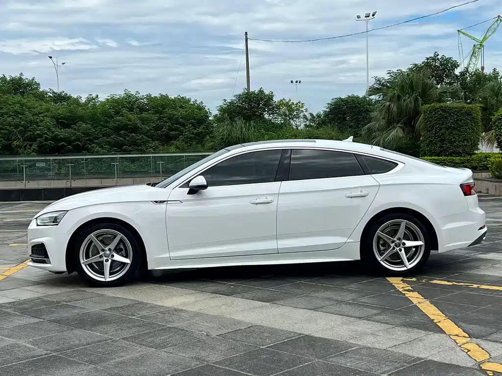 Audi A5 (Import) — миниатюра 4
