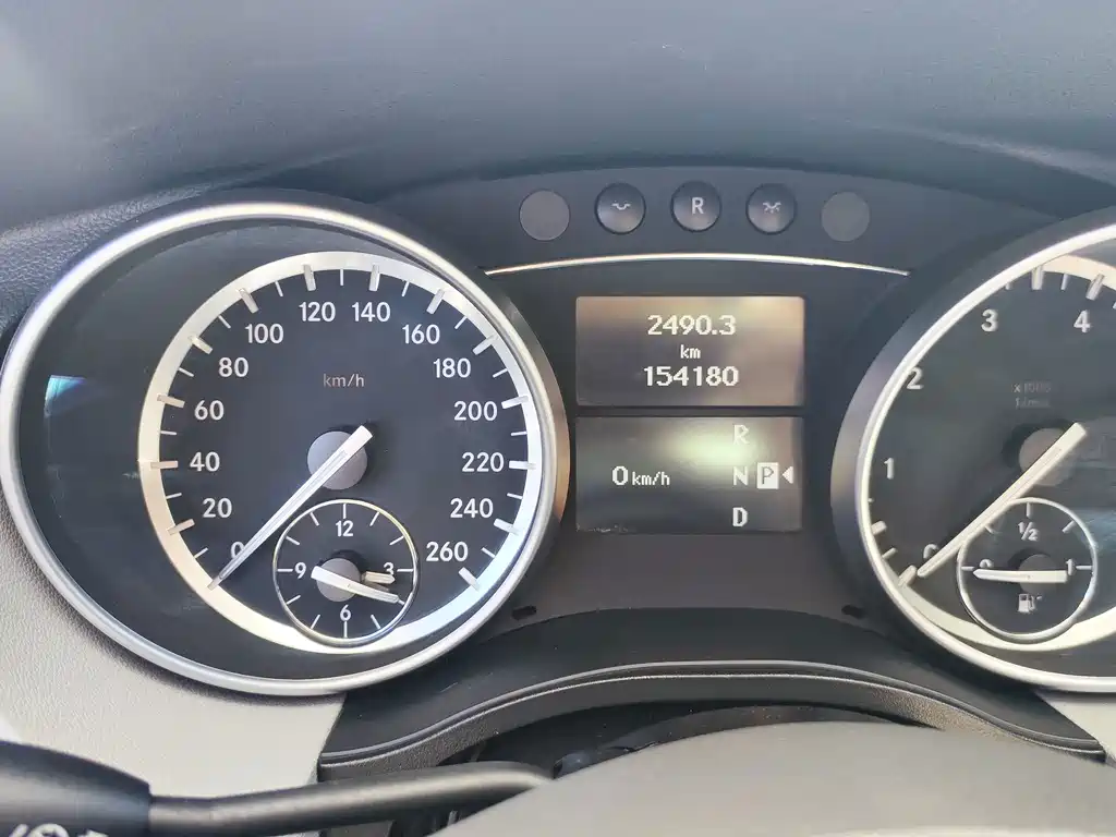 Mercedes-Benz R-Class — миниатюра 8