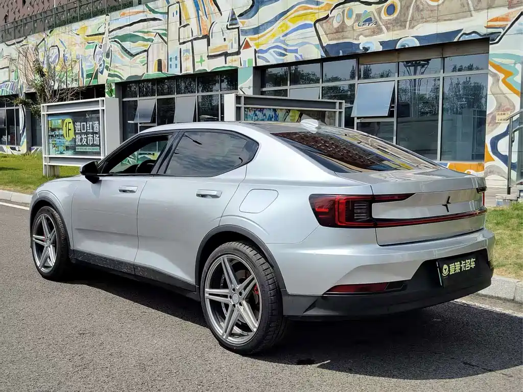 Polestar Polestar 2 — миниатюра 4