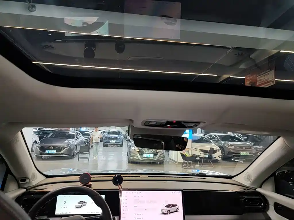 Leapmotor Leapmotor C11 — миниатюра 18