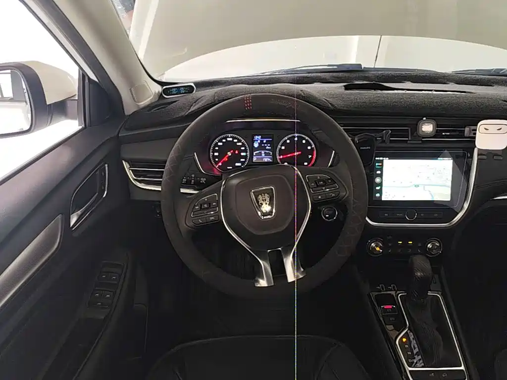 Roewe RX3 — фотографии объявления, Фото 11