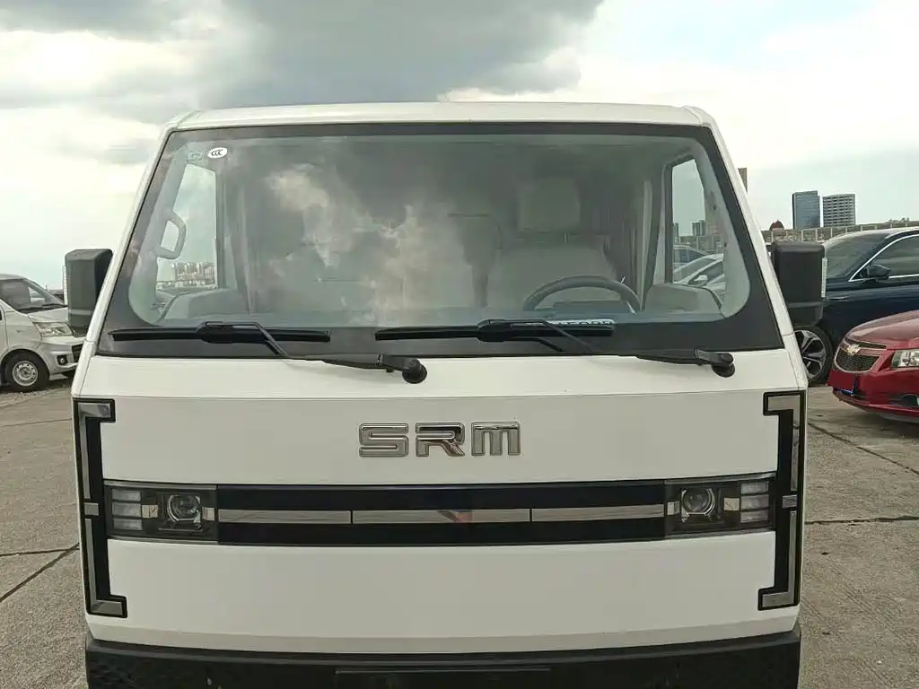 SRM Xinyuan E3 — миниатюра 2