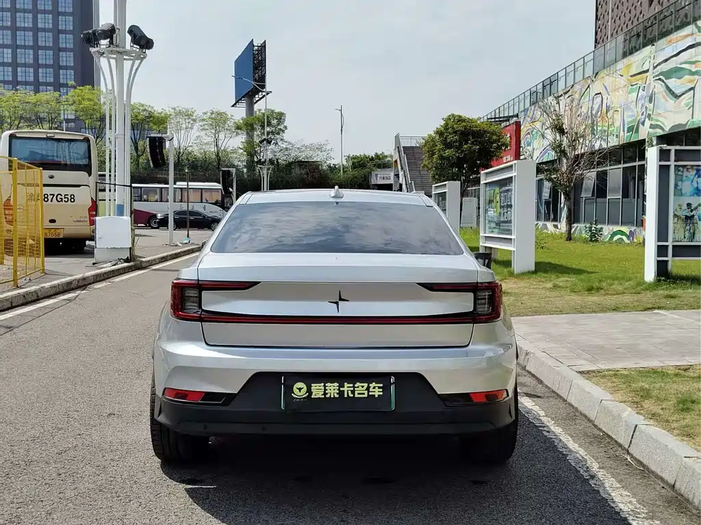 Polestar Polestar 2 — миниатюра 5