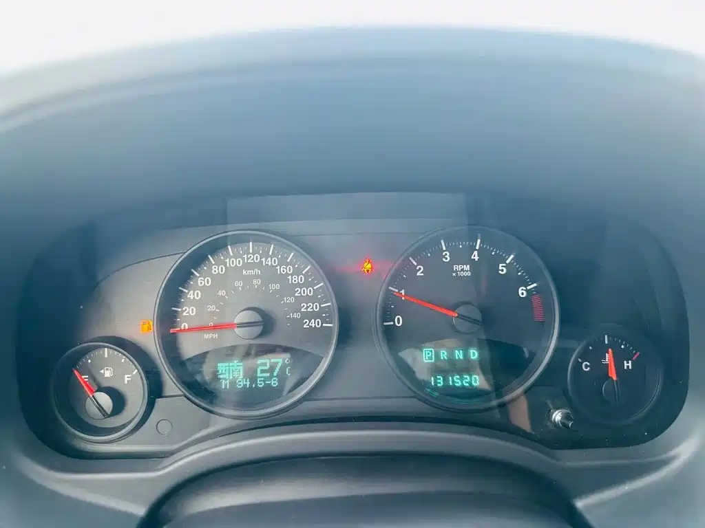 Jeep Compass (Import) — миниатюра 11