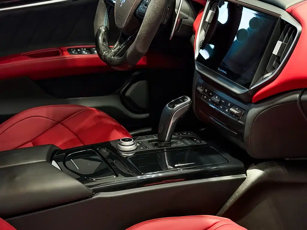 Maserati Ghibli 2023 3.0T Modena