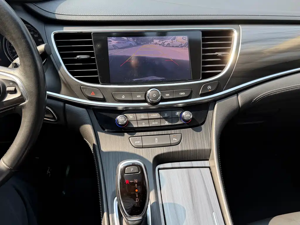 Buick LaCrosse — миниатюра 14