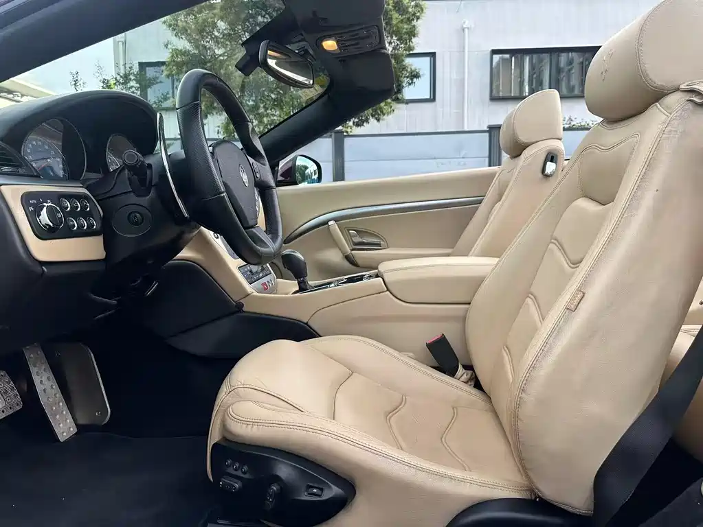 Maserati GranTurismo 2013 4.7L Sport Automatic
