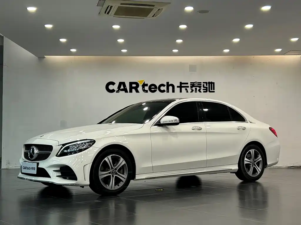 Mercedes-Benz C-Class 2020