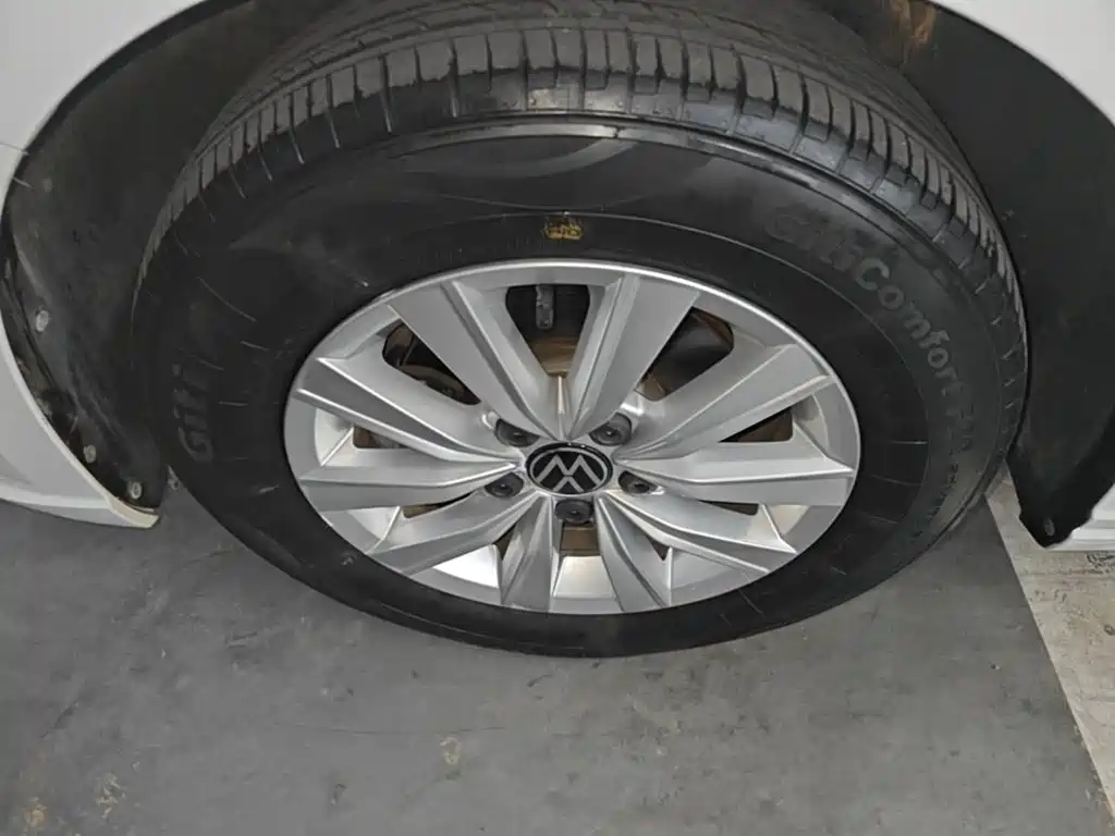 Volkswagen Lavida — миниатюра 23