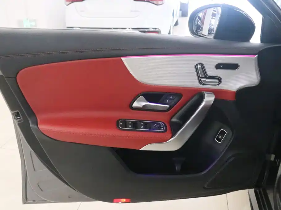Mercedes-Benz A-Class AMG — миниатюра 11
