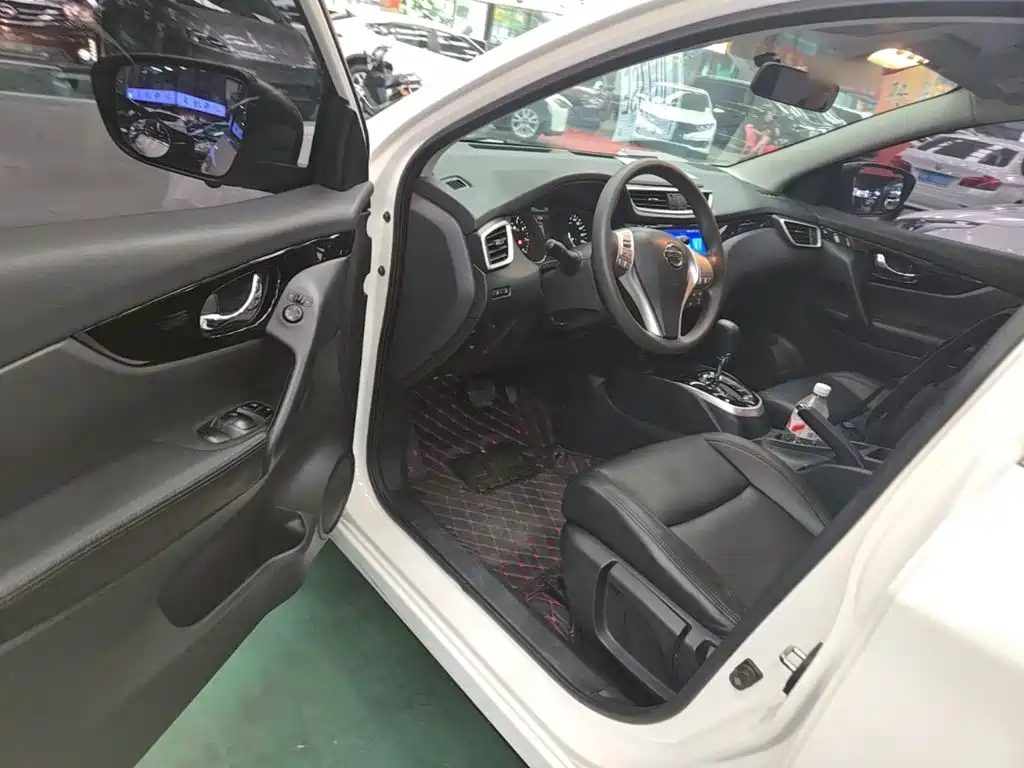 Nissan Qashqai — миниатюра 16