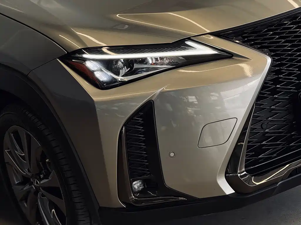 Lexus UX — миниатюра 21