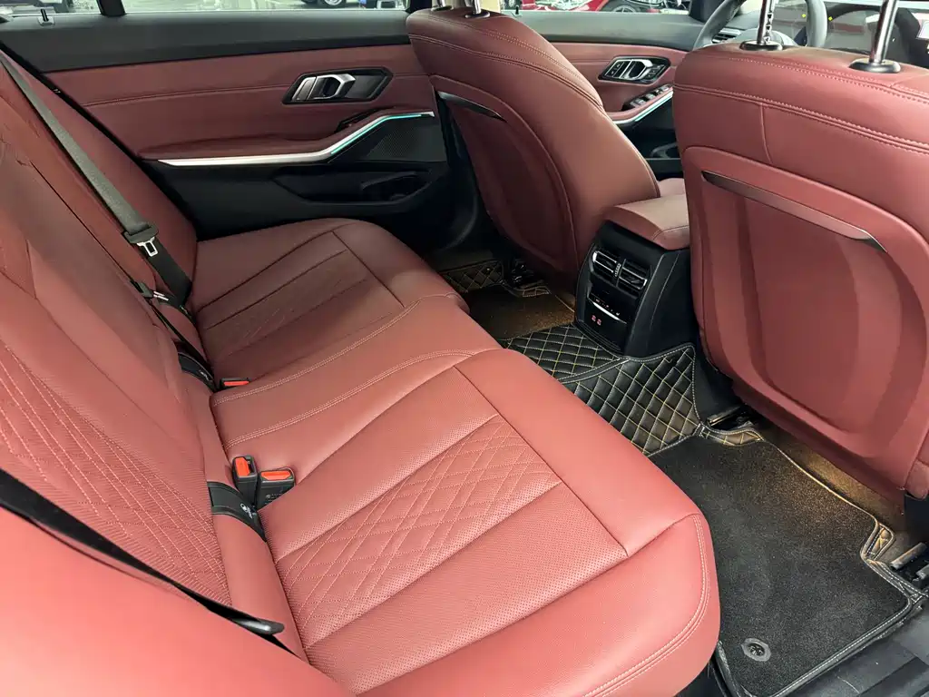 BMW 3 Series — миниатюра 10