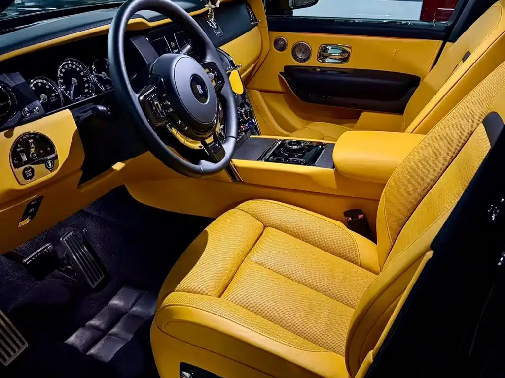 Rolls-Royce Cullinan — миниатюра 5