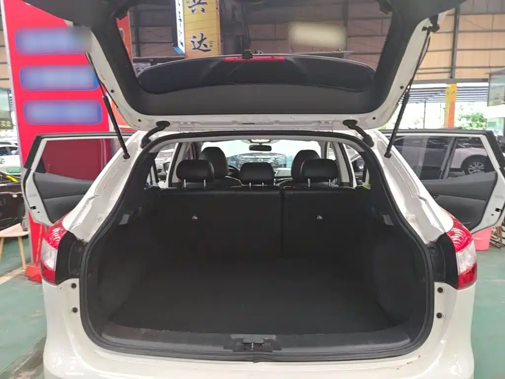 Nissan Qashqai — миниатюра 19