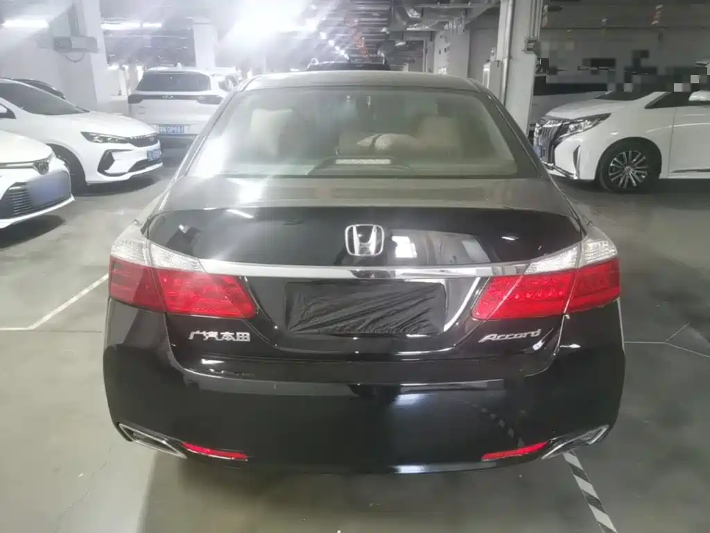 Honda Accord — миниатюра 6