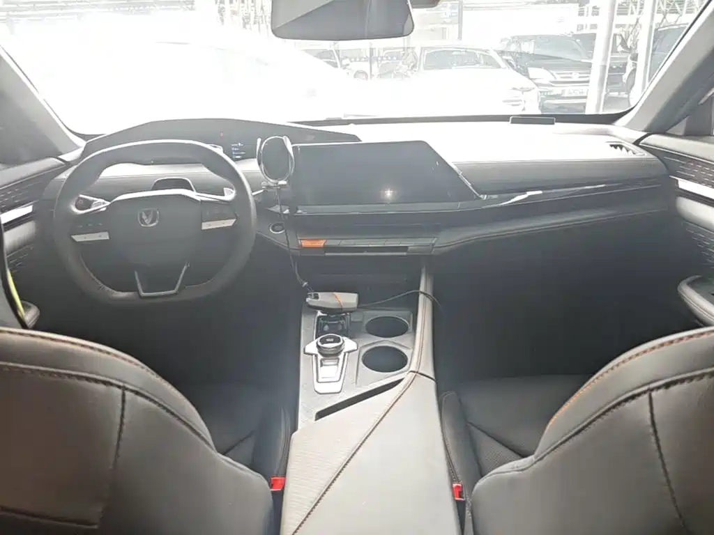 Changan UNI-V — миниатюра 10