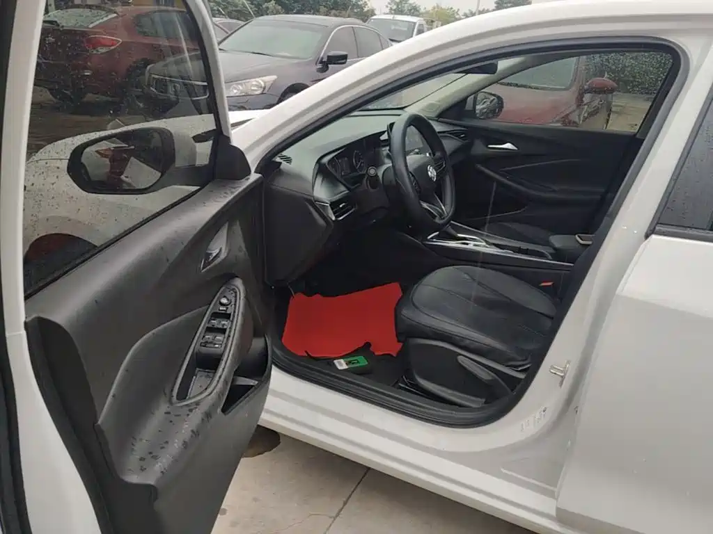 Buick Verano — миниатюра 16