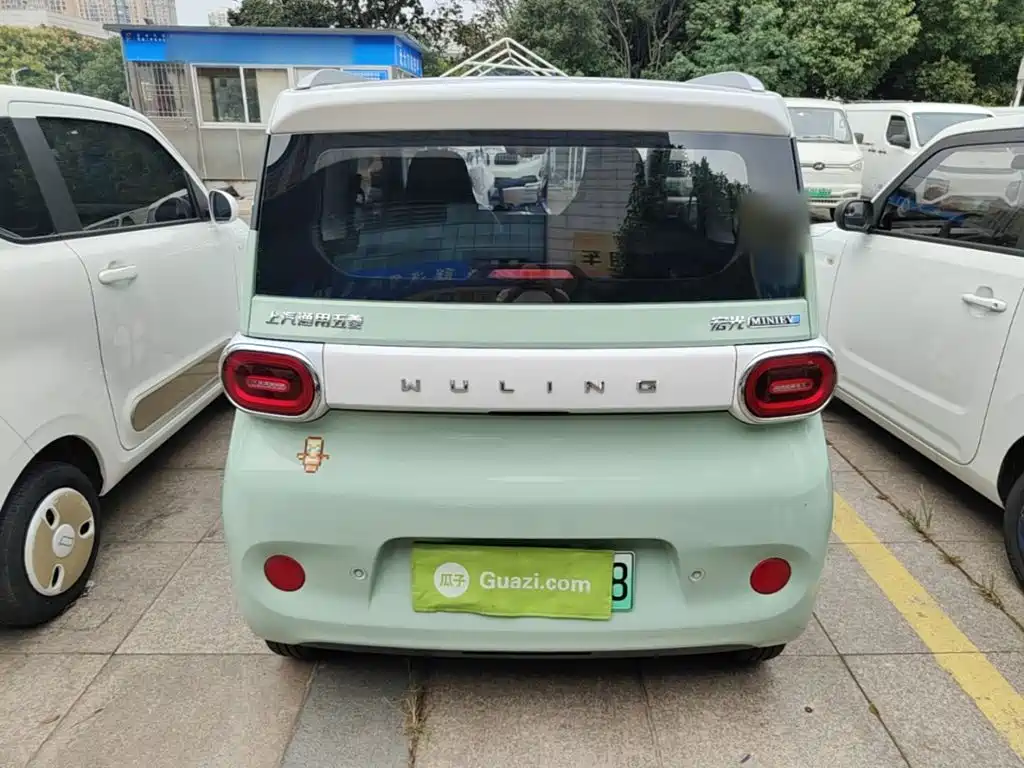 Wuling MINIEV — миниатюра 6